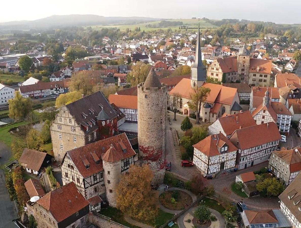 Graefin Amalia - Elegantes Apartment In Der Historischen Hinterburg In Schlitz, 2 Schlafzimmer, Mit Garten, Nahe Fulda Und Bad Hersfeld 외부 사진