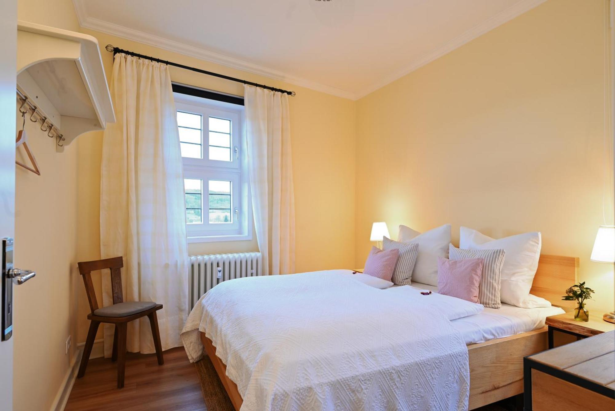Graefin Amalia - Elegantes Apartment In Der Historischen Hinterburg In Schlitz, 2 Schlafzimmer, Mit Garten, Nahe Fulda Und Bad Hersfeld 외부 사진